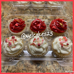 ❤️🤍MelCakes25 Cupcakes 🤍❤️