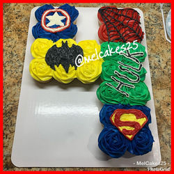MelCakes25 Superhero Cupcake Cake 💥