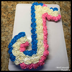 💙🤍💕 MelCakes25 TikTok Cupcake Cake 💕