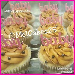 ❤ Cupcakes with Toppers ❤