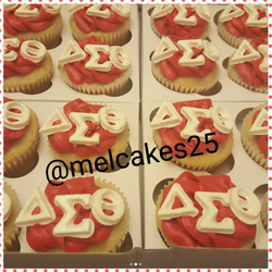 ❤ Cupcakes with Toppers ❤