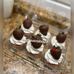🍫🍓 Chocolate Covered Strawberry Cupcakes 🍓🍫
