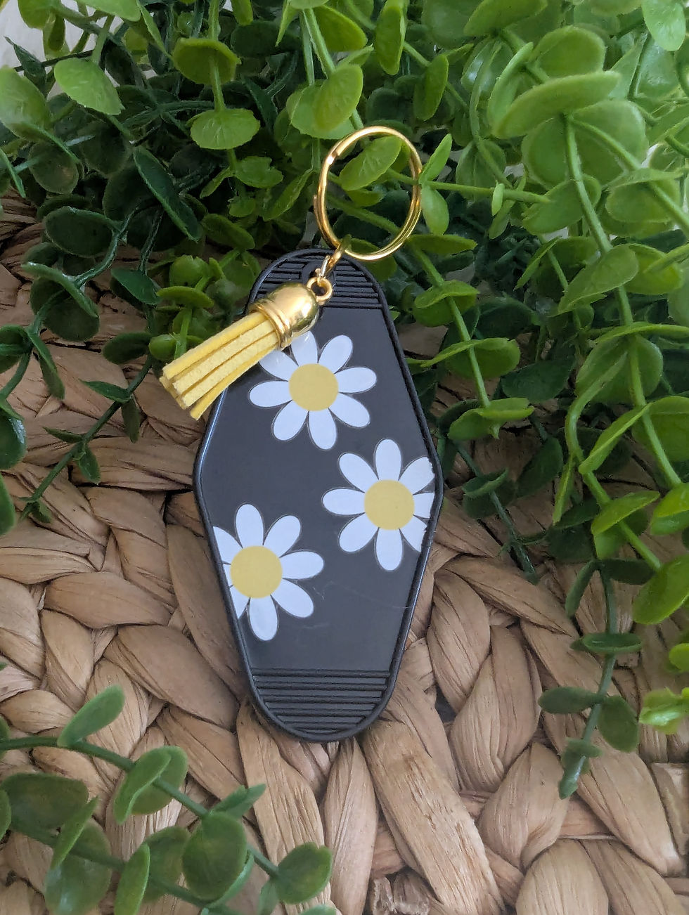 Black Boho Flower Keychain (yellow)