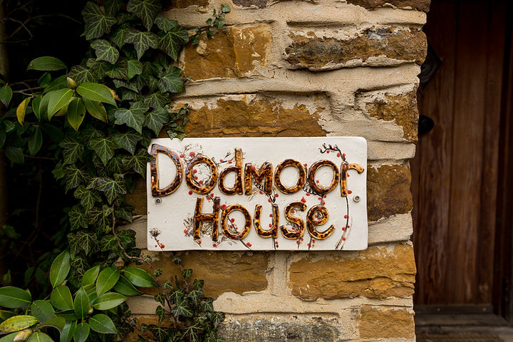 Sign that says Dodmoor House