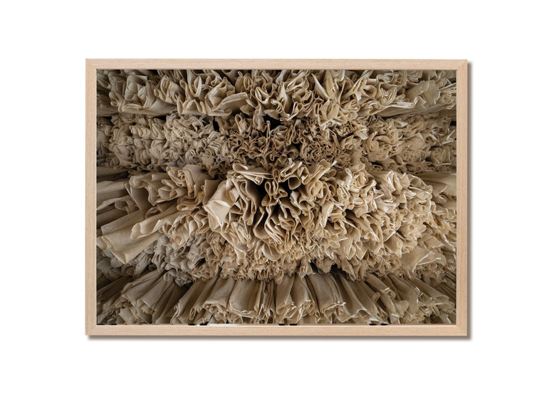 Al Fahidi framed fine art print, Collector's Edition 60x90cm — hanging textiles, Dubai historic district. Limited edition by Ana Zaha Studio. Print enmarcado tejidos Dubai edición coleccionista.