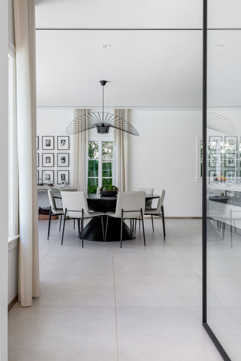 Kitchen, Dinning Room, White, Black table, Vancouver, Dubai, Interior Design, Ana Zaha 