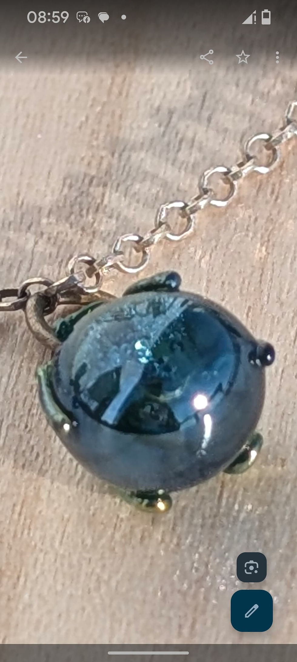 תמונה ממוזערת: שרשרת זכוכית מורנו "פירות יער כחולים" מעוצבת עבודת יד