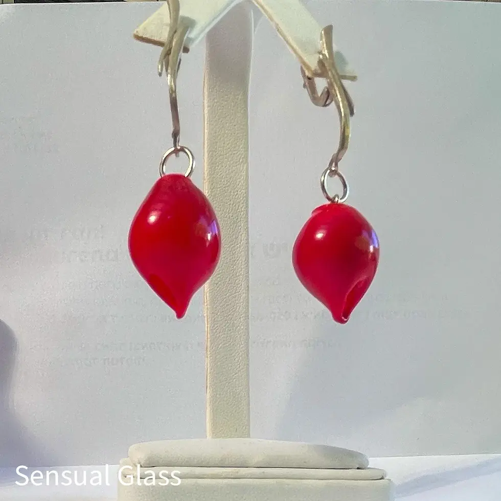 תמונה ממוזערת: עגילים לנשים בעיצוב אלגנטי "פלפלים אדומים" - ניפוח זכוכית מורנו