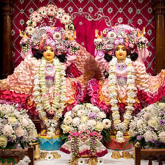 Ein Bild von Gaura (Chaitanya Mahaprabhu) und Nitai (Nityananda Prabhu), die zwei der fünf Aspekte der Pancha Tattva repräsen