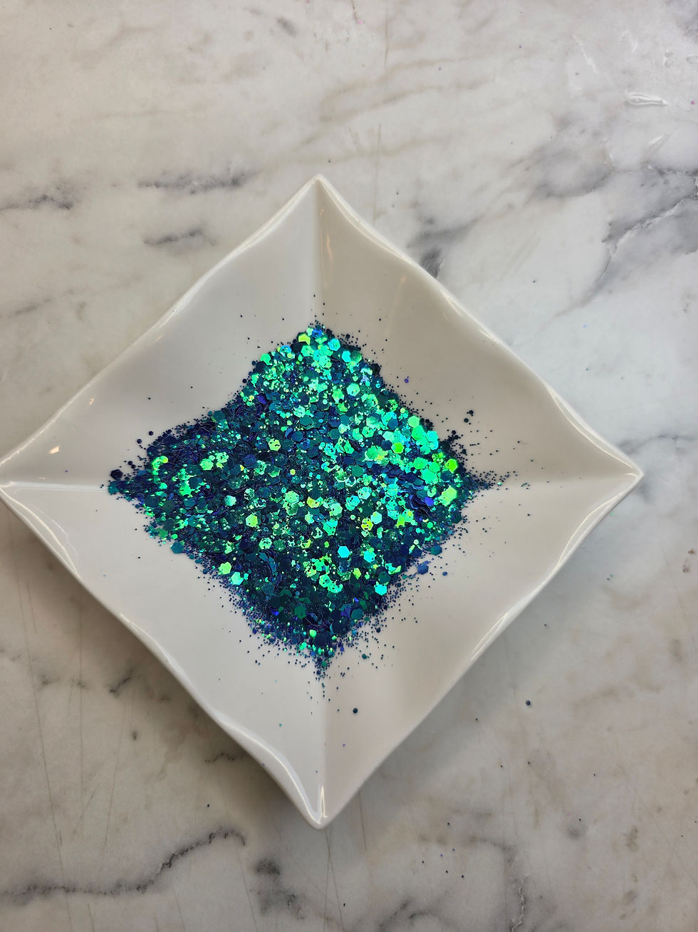 Thumbnail: I call on those who live in the shadows - Colour Shift Chunky Glitter (GreenBlue