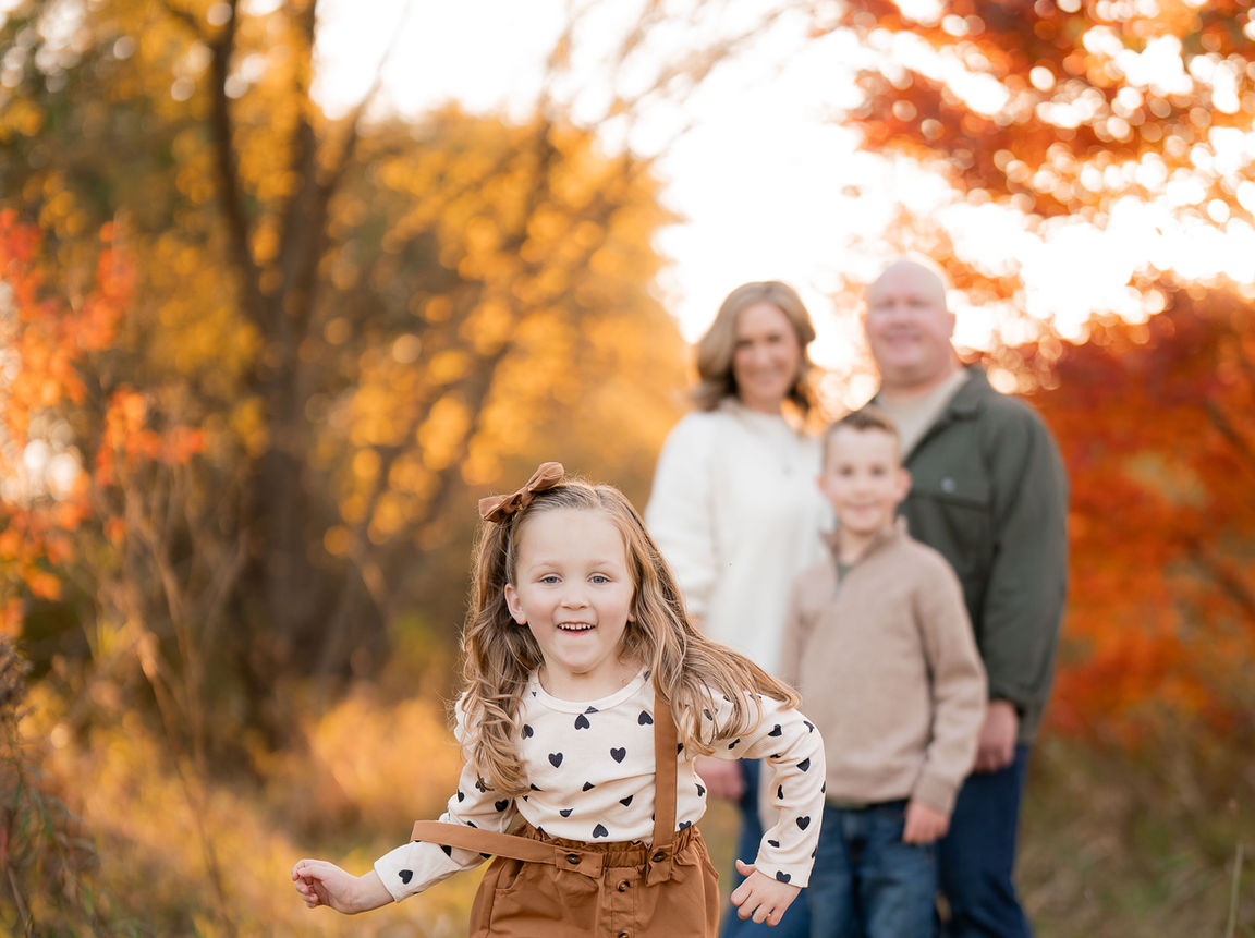 motherhood photography burlington, burlington family photographer, GTA photo session booking, mommy & me photoshoot, family portrait photographer, maternity photoshoot burlington, newborn photoshoot GTA