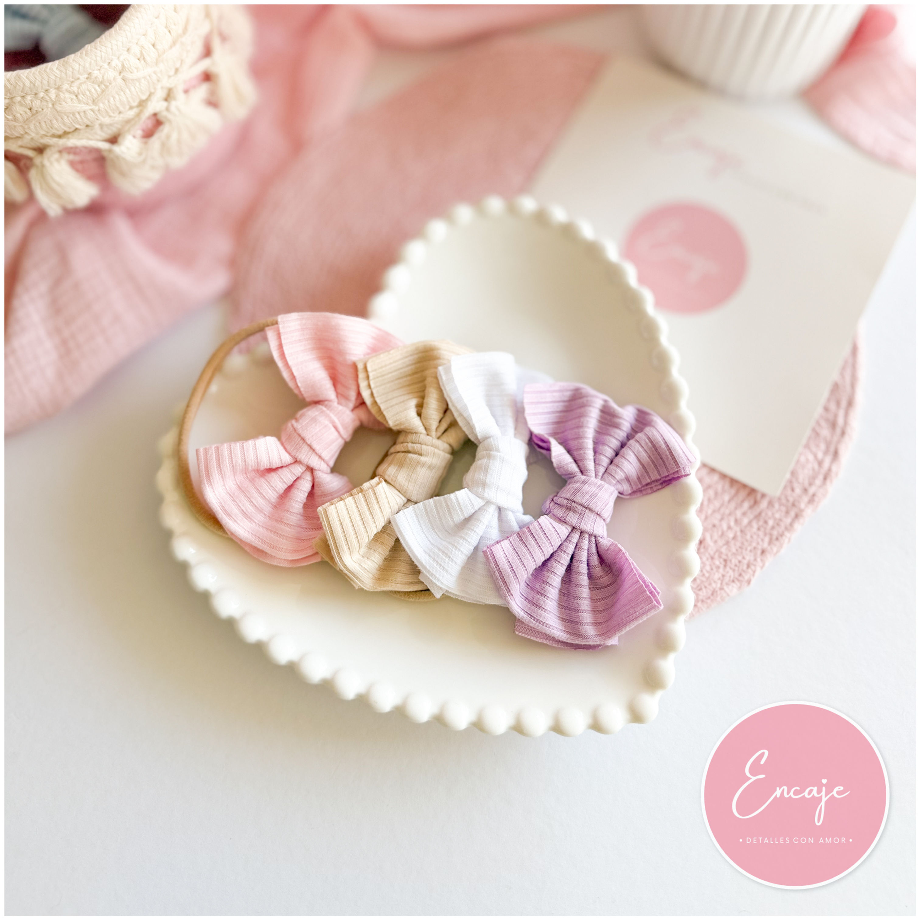 Moño suave (Tiara o Clip)