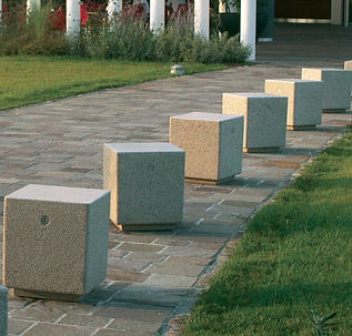 MOBILIÁRIO URBANO METALCO BALIZADORES CUBO (1).png