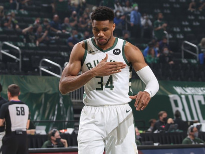 La maturità di Giannis e dei Bucks