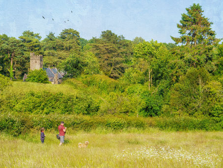 A pause, a reflection and a church bathed in golden light