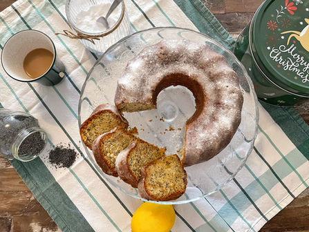 Лимонов сладкиш с маково семе