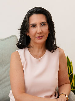 MariKorman-20260227-Generar-0273 (1)_edited.jpg