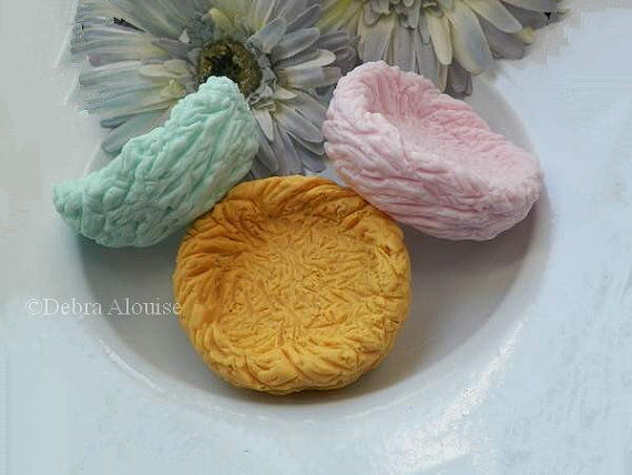 Thumbnail: Bird's Nest Soap Mold