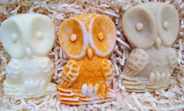 Thumbnail: Barn Owl Soap and Wax Tart Mold