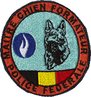 Police fédérale appui canin (DACH) maître-chien formateur