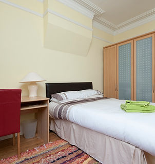 self catering Apartment Ealing