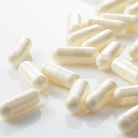 Vitamine capsules die klanten via onze Private Label services kunnen afnemen.