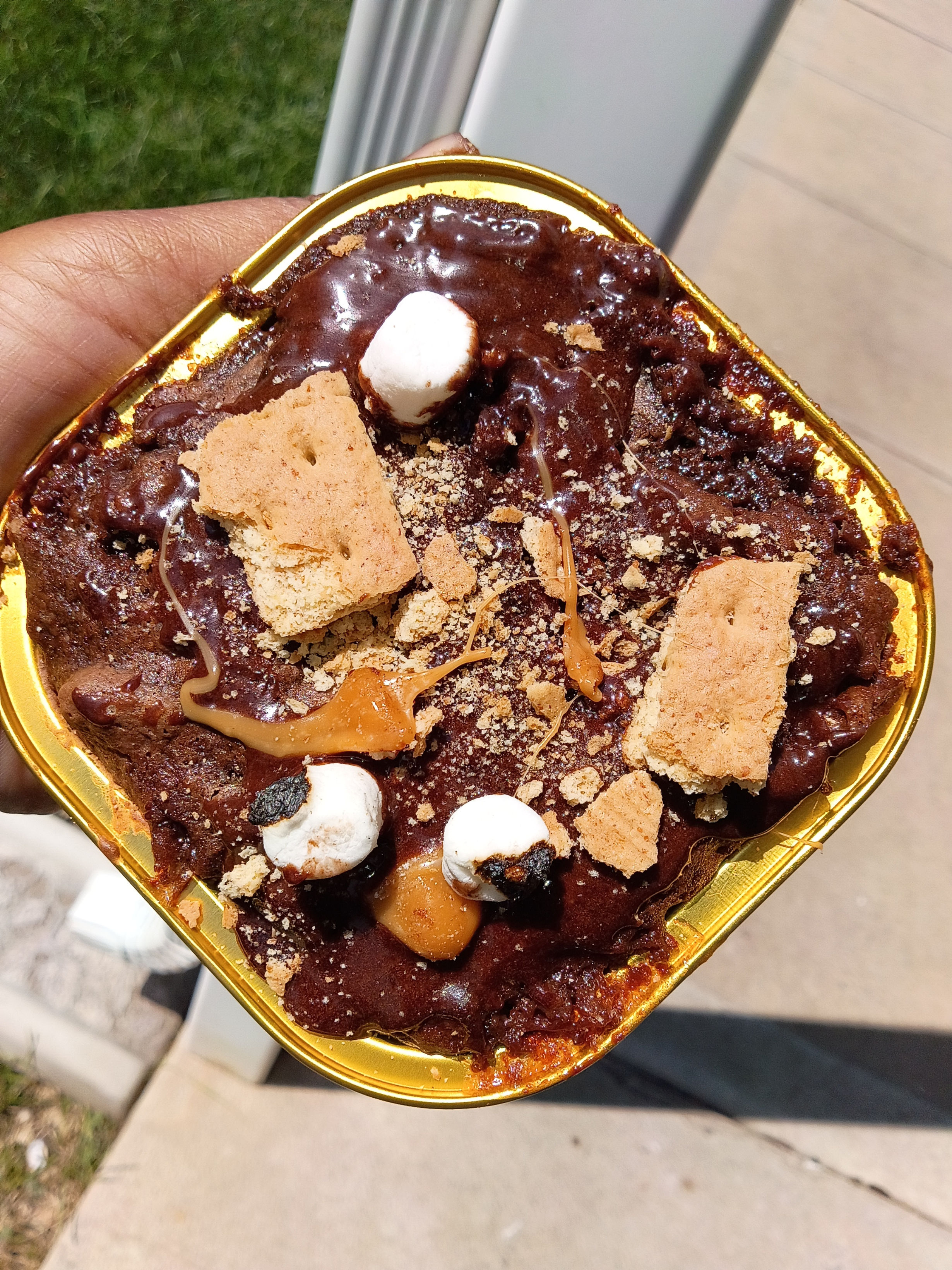 Enhanced Caramel S'mores Cake 10oz