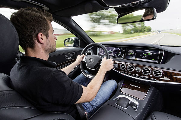 2015-s500-plug-in-hybrid-5-1639343173.jpg