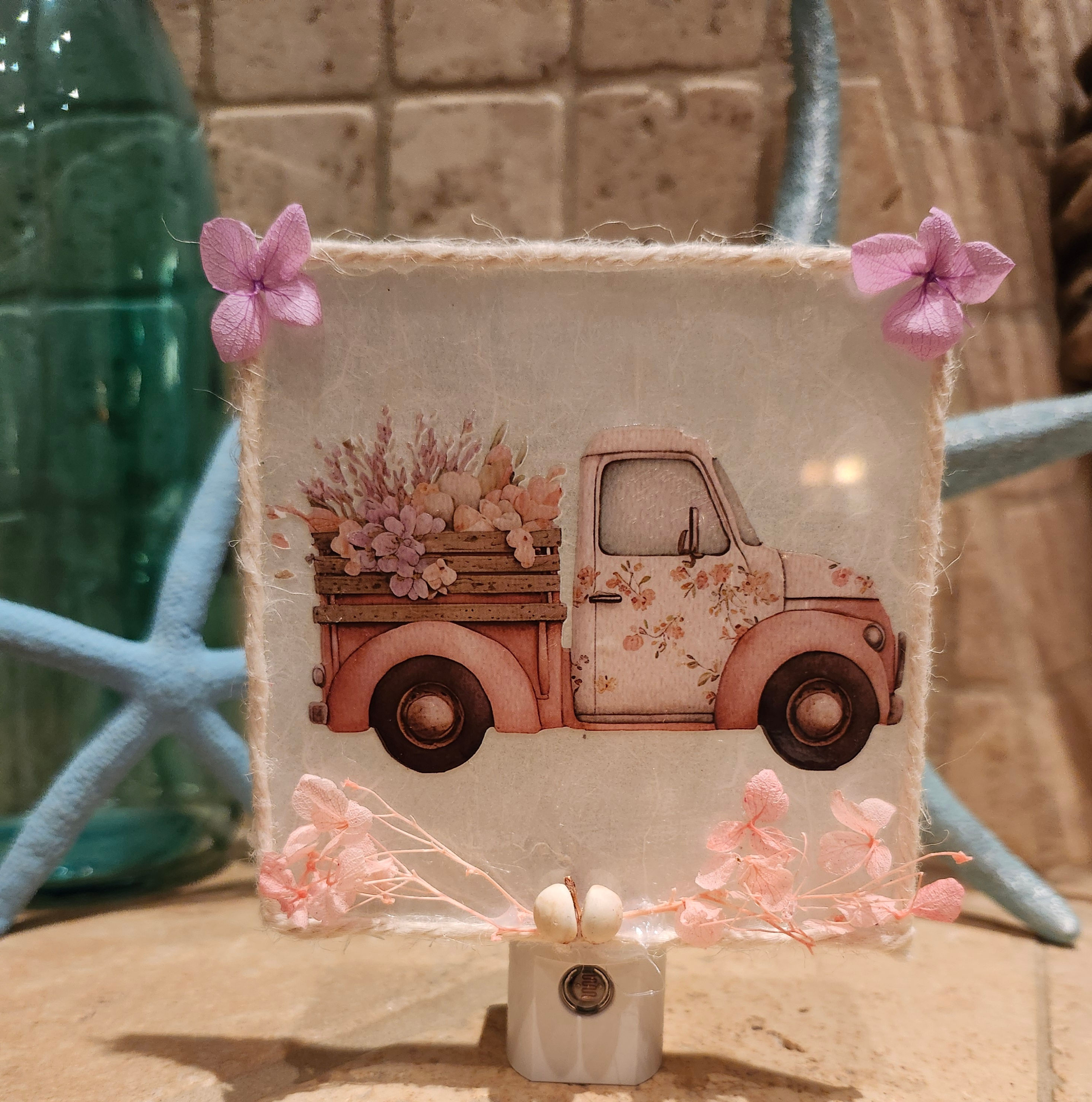 Seasonal Spring/Summer Decorative Nightlight