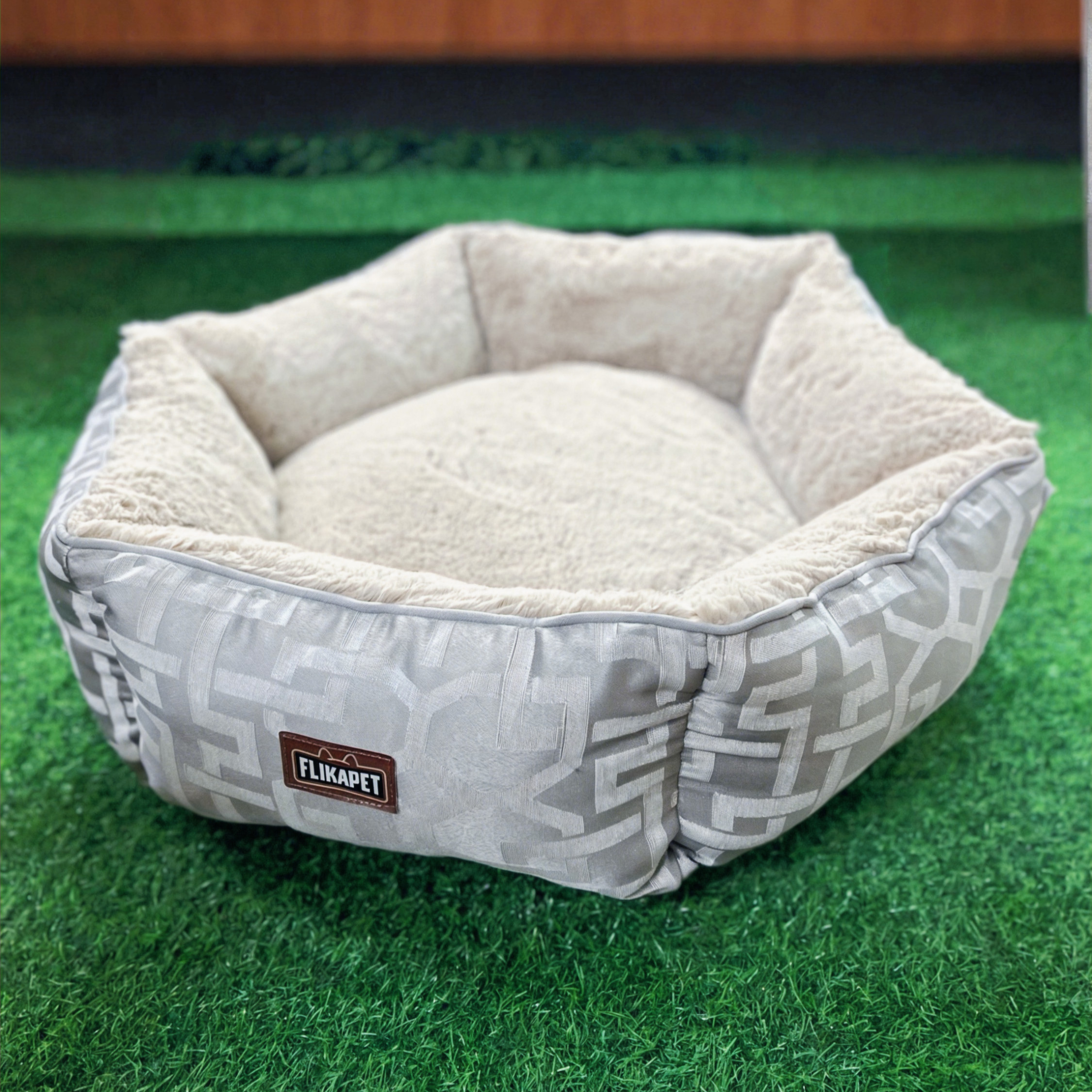 Cama Could Diamond Flikapet