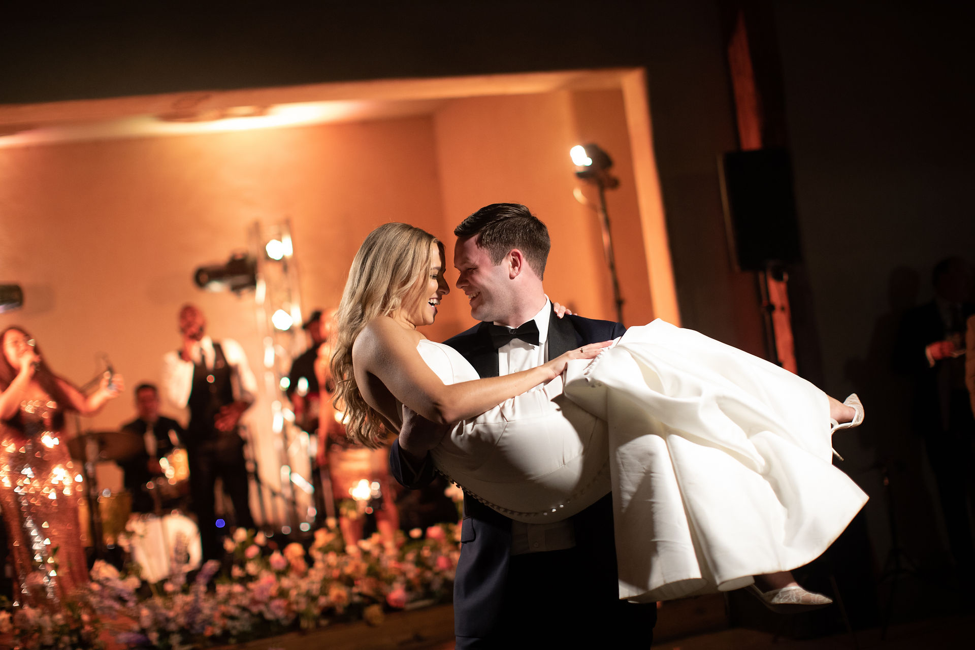 Austin wedding planners - Ashley Nicole Affair / Barr Mansion