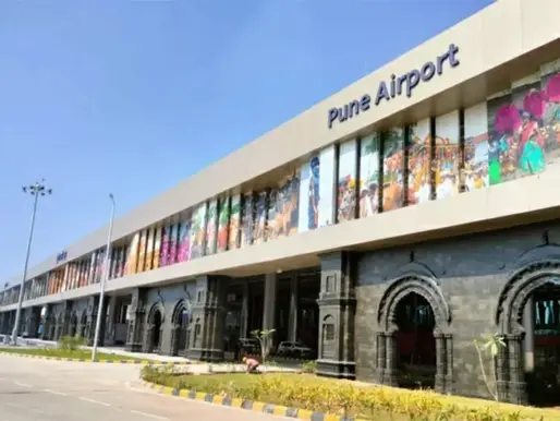 The Power of Airport Advertising: Why It Captivates Travelers