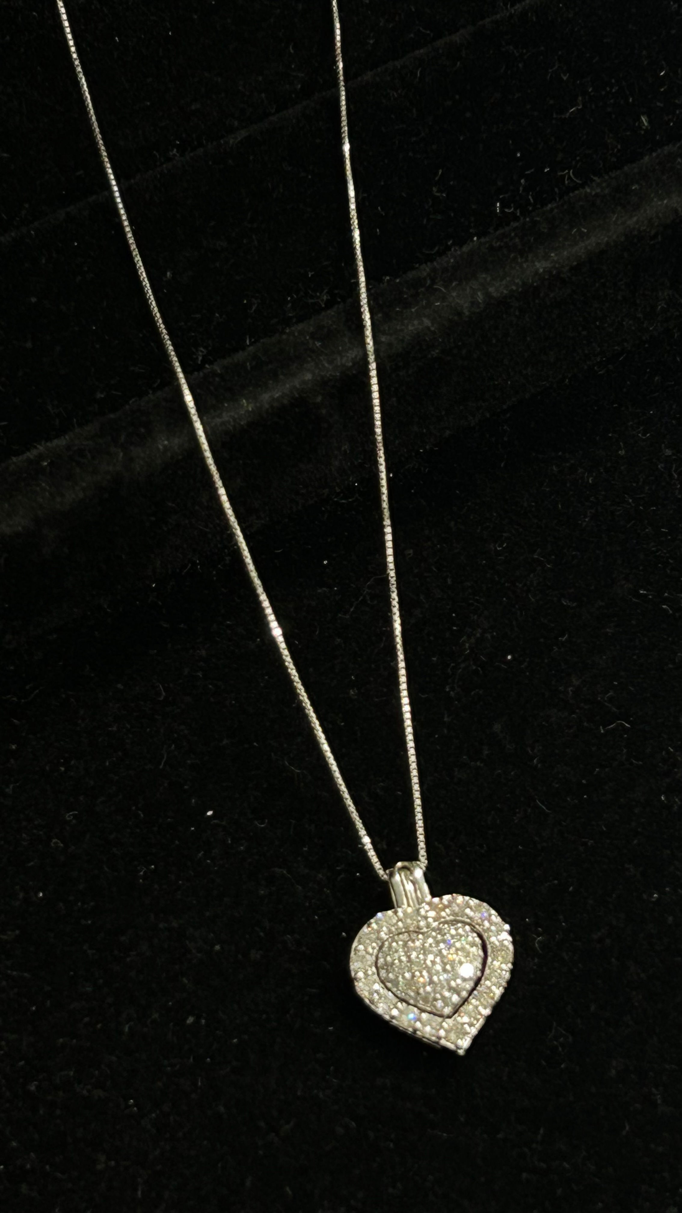 62AXDDZ18 - DIAMOND NECKLACE