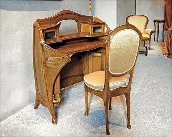 Muebles antiguos estilo Art Nouveau