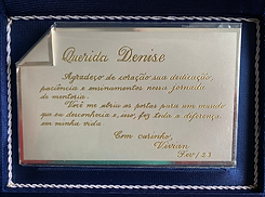 Placa Denise Curi