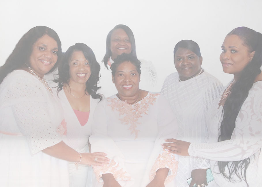 Facetune_09-07-2022-19-30-32 2_edited_edited.jpg