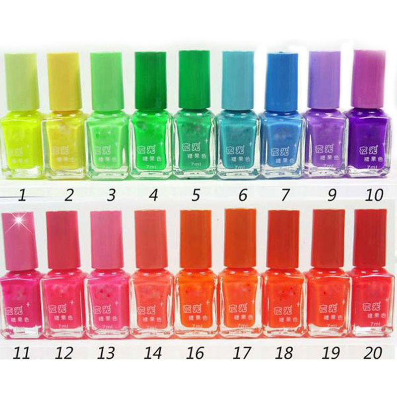 Miniaturbild: Neon farbender Nagellack