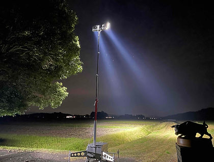 国内初 最長6メーター 蓄電池型 照明機器