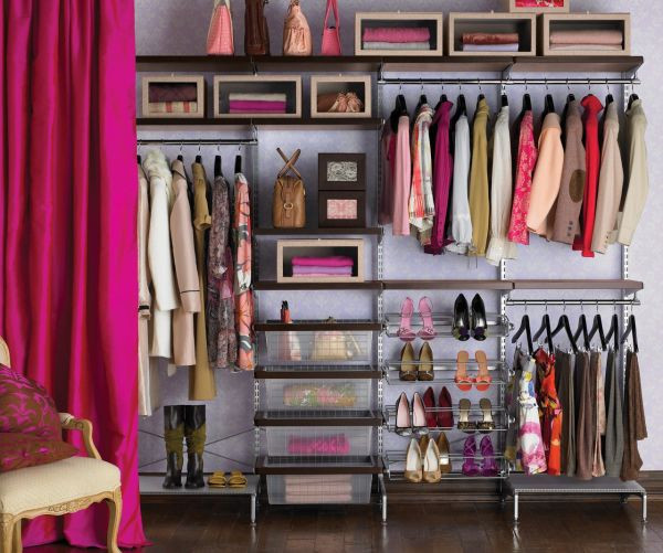 Chic-Open-Closet-with-Wired-Shelving-Ideas-for-Women-Closet-Wardrobe-Ideas-Design