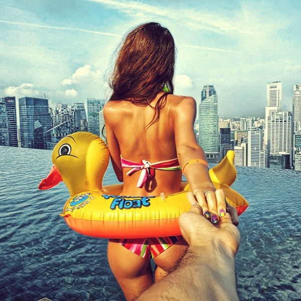 follow-me-photo-series-murad-osmann-3