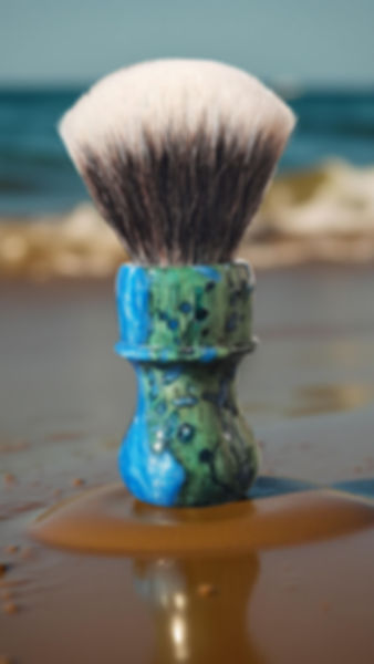 Dyed Manzanillo Beachwood/Aqua Teal pearl resin hybrid shaving brush, 26mm G5C