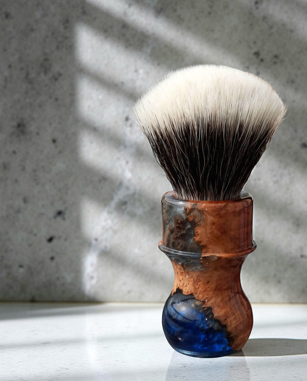 Thumbnail: Australian Red Mallee burl hybrid shave brush, 26mm G5C Knot