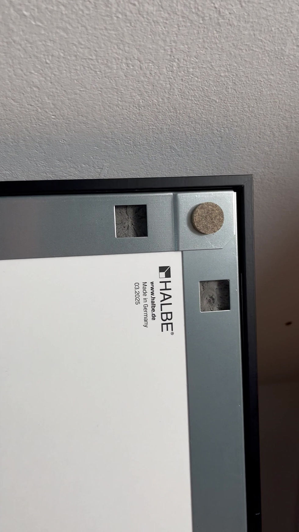 Miniaturbild: Everything Leads To The Middle...Or Away