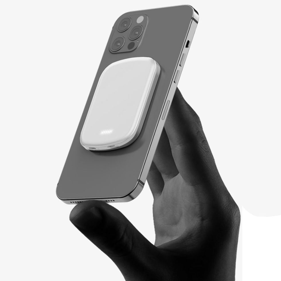 Thumbnail: Magnetic Portable Wireless Charger and fast Power Bank for Apple And Android