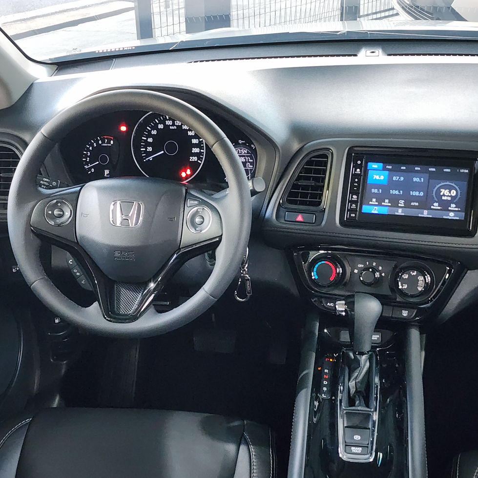 Interior do Honda HR-V LX automático