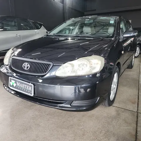 Toyota Corolla preto
