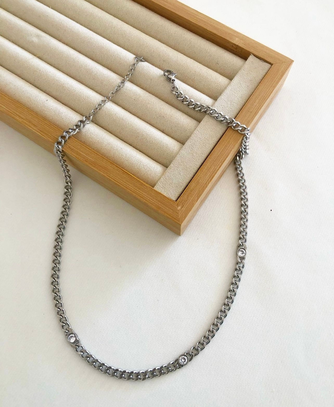 Çelik Gümüş Taşlı Kolye 