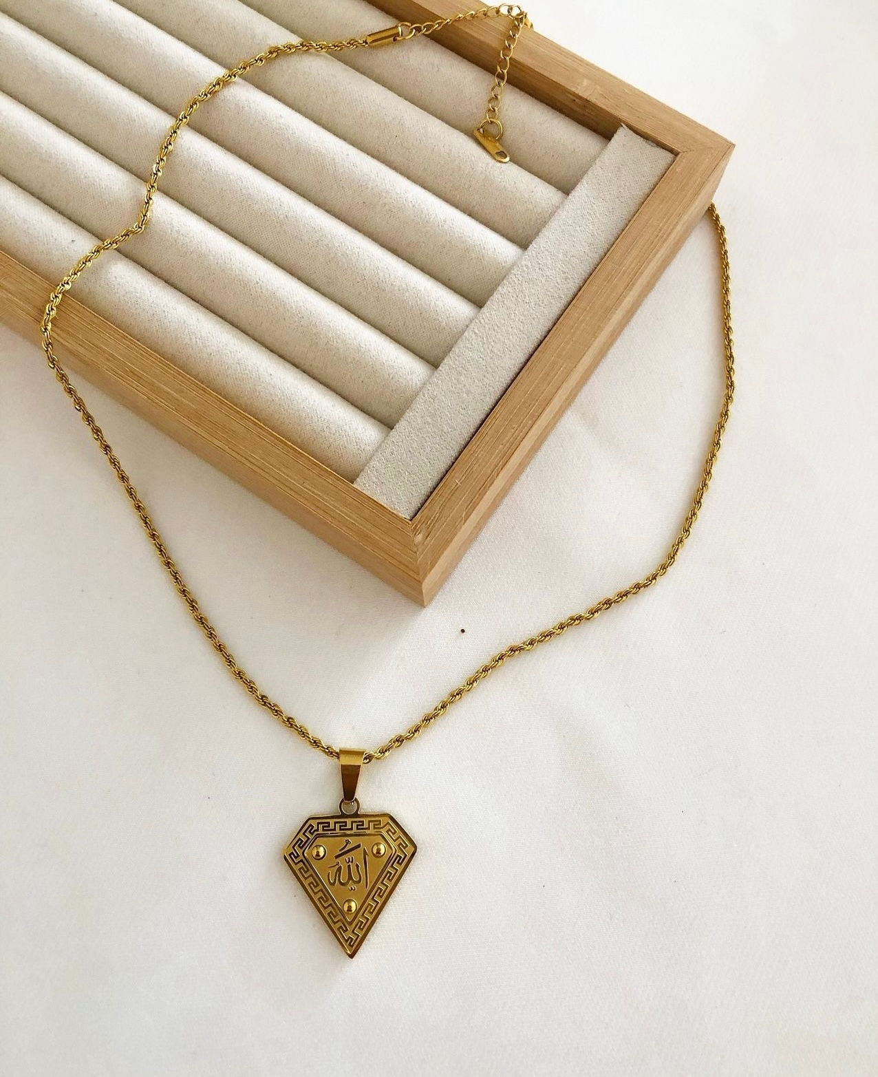 Çelik Zincir Allah Yazılı Kolye