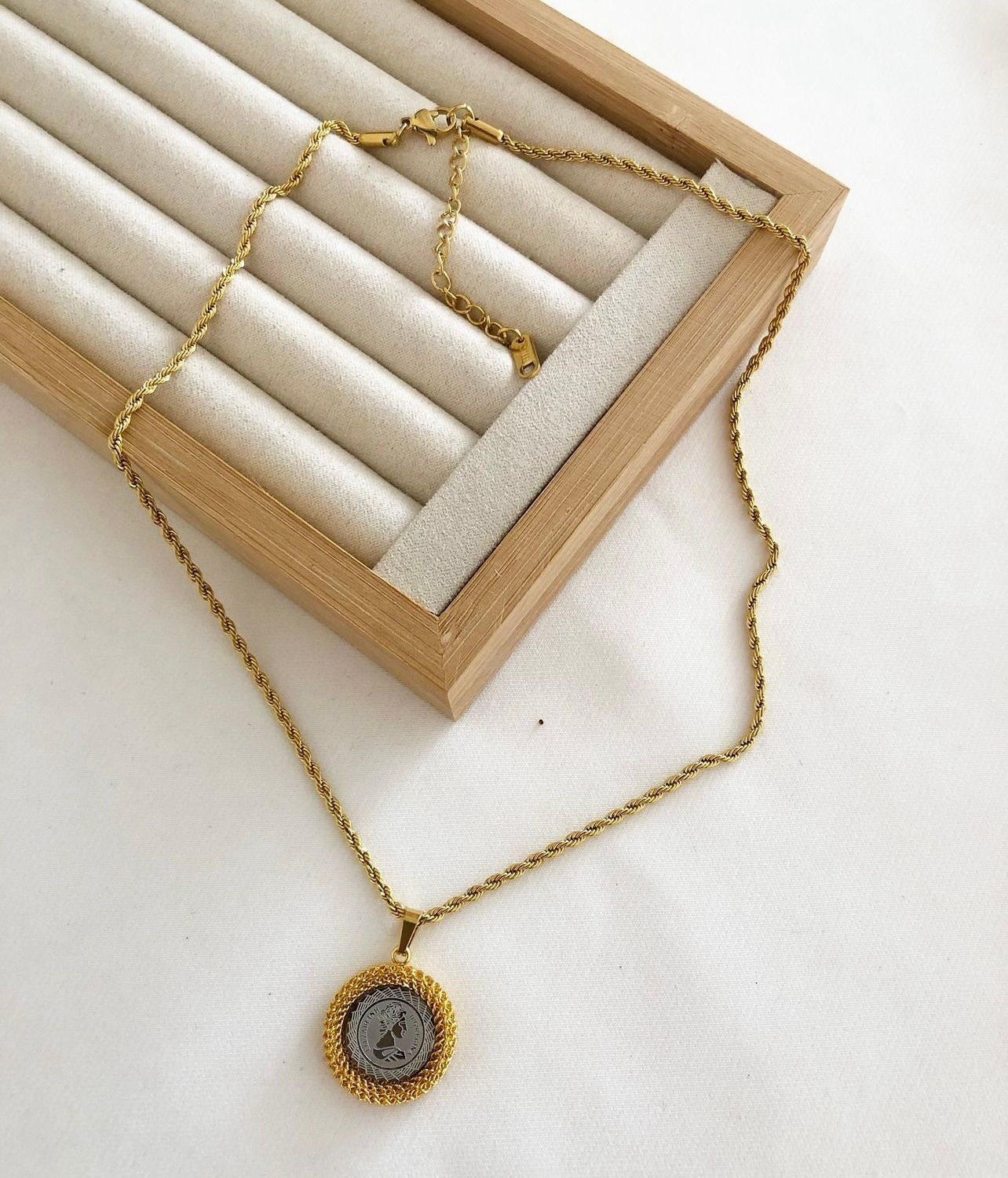 Çelik Burgu Zincir Gold Kolye