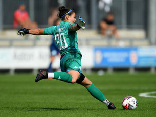 Shae Yanez signs new deal ahead of 2022/23 season